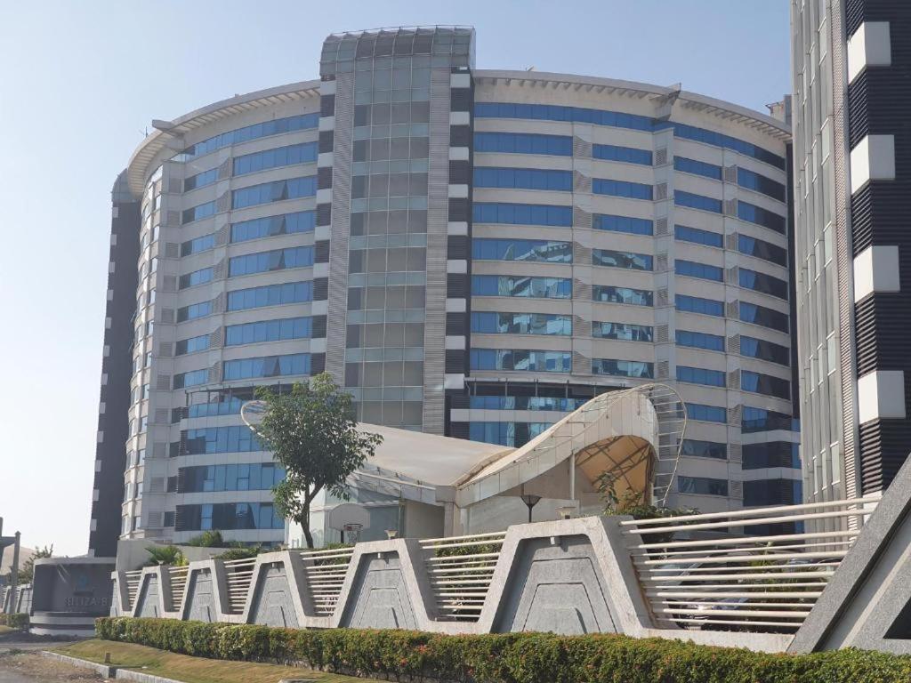 Homestays At Rajhans Belliza Near Airport Surat Exteriör bild