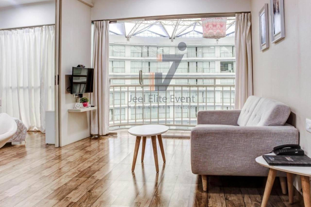 Homestays At Rajhans Belliza Near Airport Surat Exteriör bild